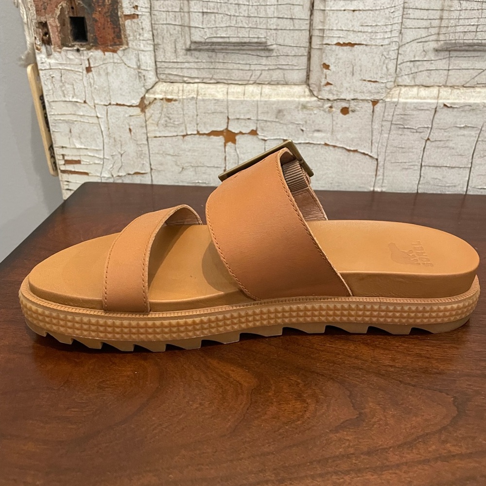 Sorel slides in excellent condition! Worn once.